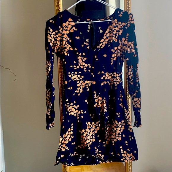 Unique Wrap Dress - Picture 1 of 2